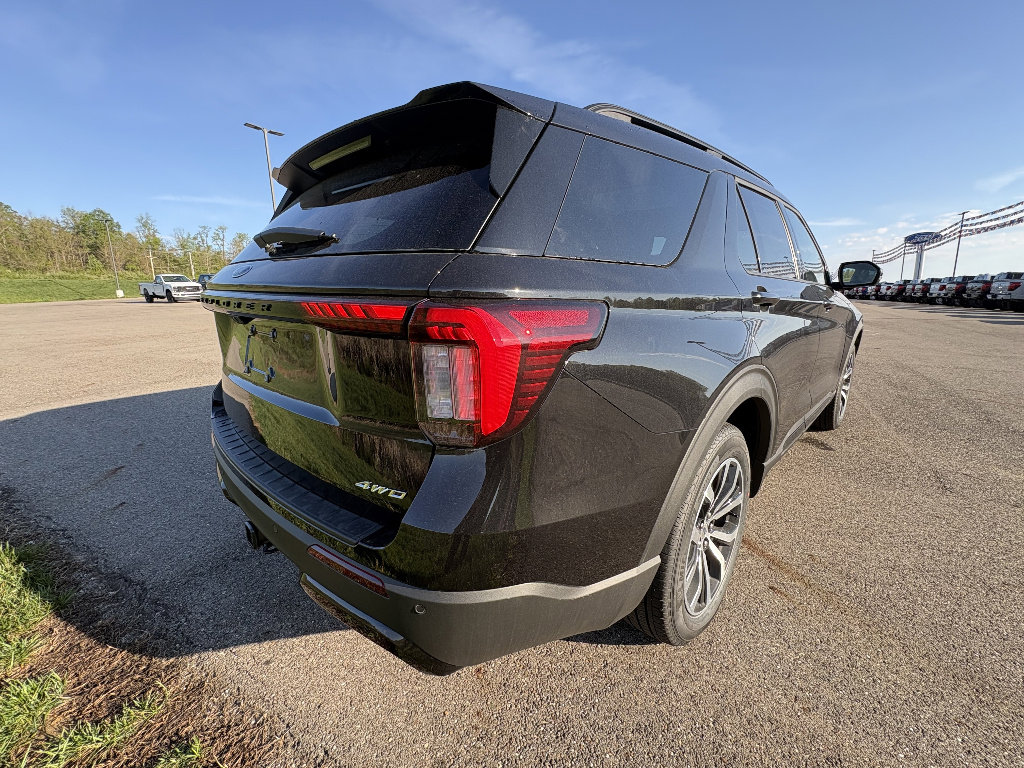New 2026 Ford Explorer ST-Line AWD/4WD image 5