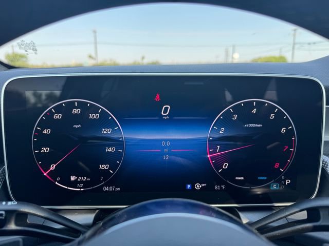 New 2025 Mercedes-Benz GLC 300 image 2