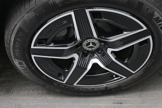 Used 2024 Mercedes-Benz GLC 300 image 30