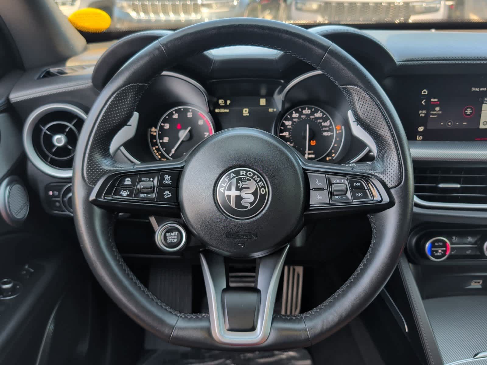 Used 2023 Alfa Romeo Stelvio Veloce AWD/4WD image 16