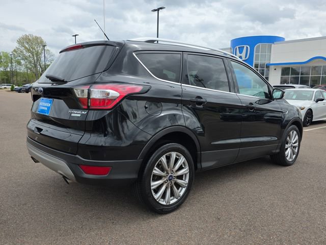 Used 2017 Ford Escape Titanium image 3