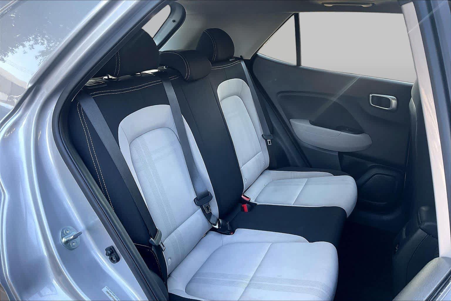 Certified 2026 Hyundai Venue SEL FWD image 18