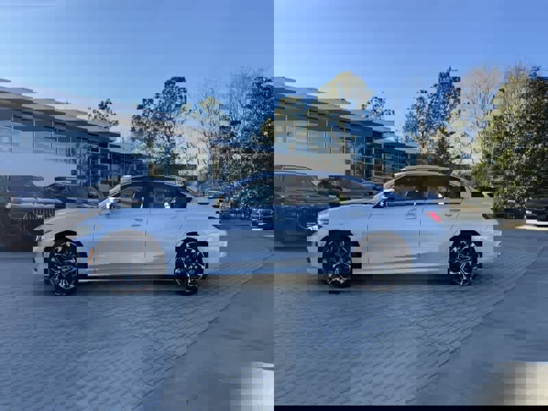 Certified 2025 BMW 330i Sedan w/ Premium Package image 3