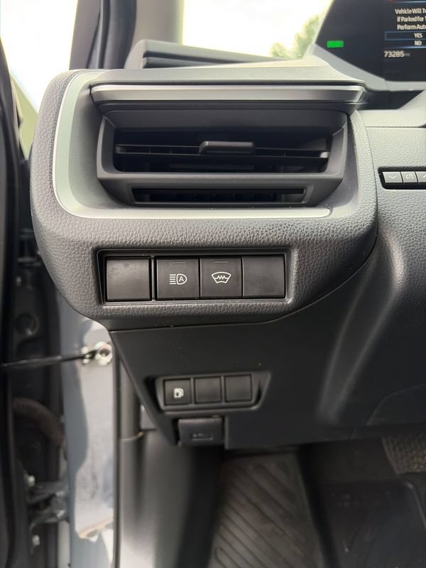 Used 2023 Toyota Prius LE FWD image 18