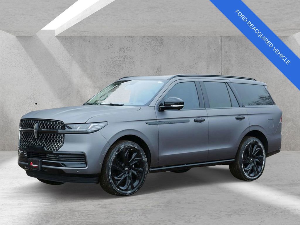 Used 2025 Lincoln Navigator Reserve AWD/4WD image 6