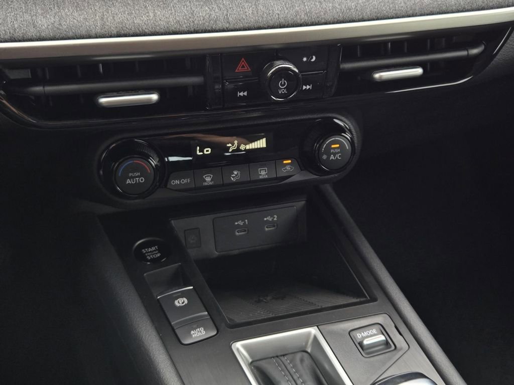 New 2026 Nissan Kicks SV w/ Charging Package image 21