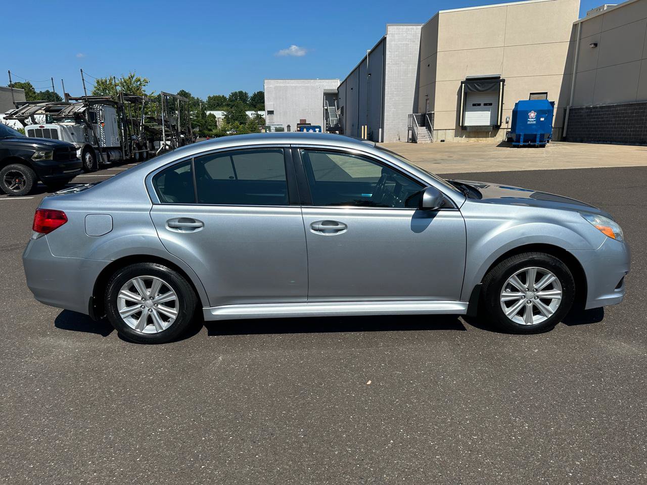 Used 2012 Subaru Legacy 2.5i Premium AWD/4WD image 4