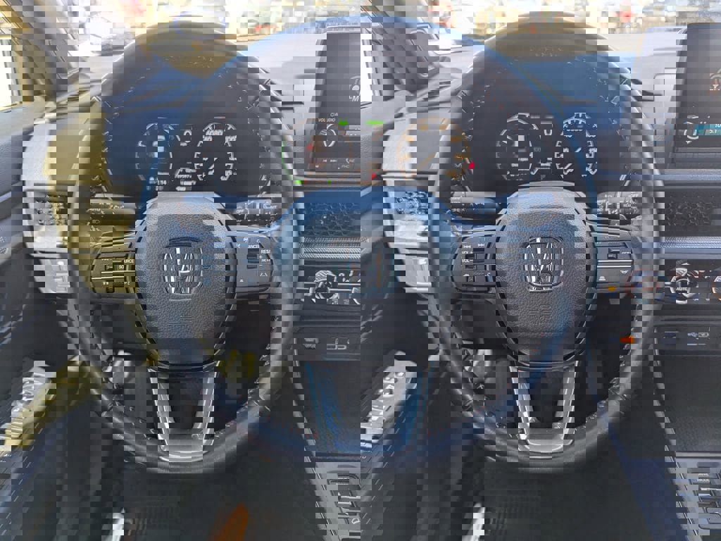 Used 2025 Honda CR-V Sport image 12