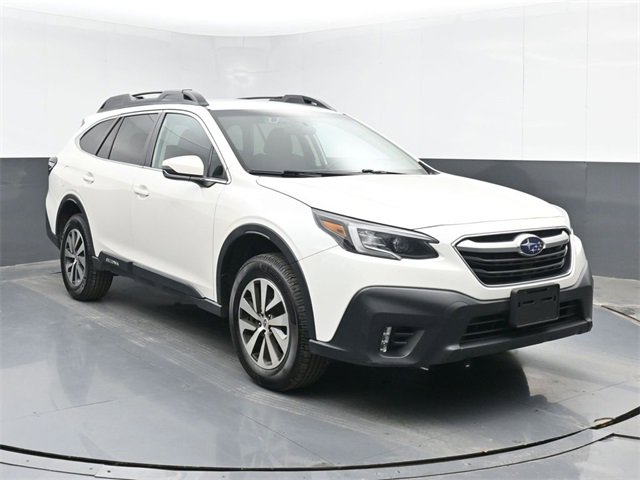 Used 2022 Subaru Outback Premium image 2