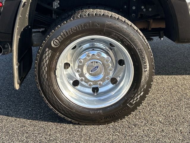 Used 2024 Ford F450 Platinum w/ FX4 Off-Road Package image 12