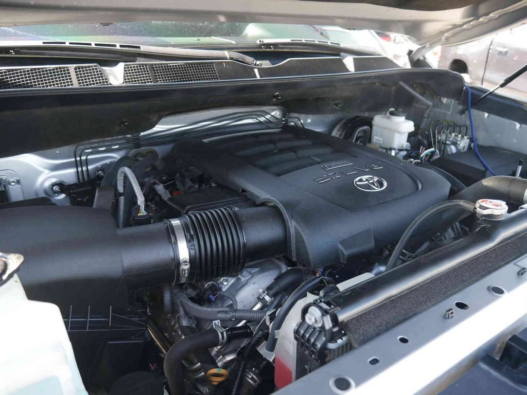 Used 2018 Toyota Tundra SR5 w/ SR5 Upgrade Package RWD image 20