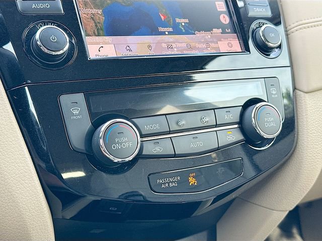 Used 2020 Nissan Rogue SL image 16