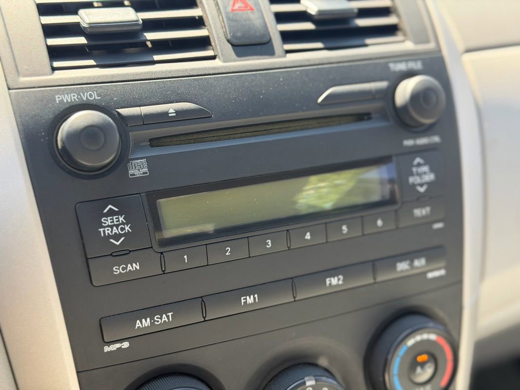 Used 2009 Toyota Corolla LE FWD image 16