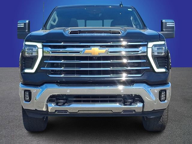 Used 2025 Chevrolet Silverado 3500 LTZ w/ LTZ Premium Package AWD/4WD image 2