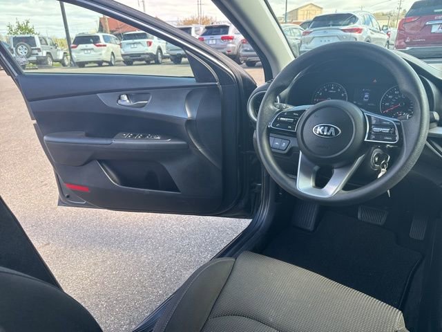 Used 2020 Kia Forte Sedan image 15