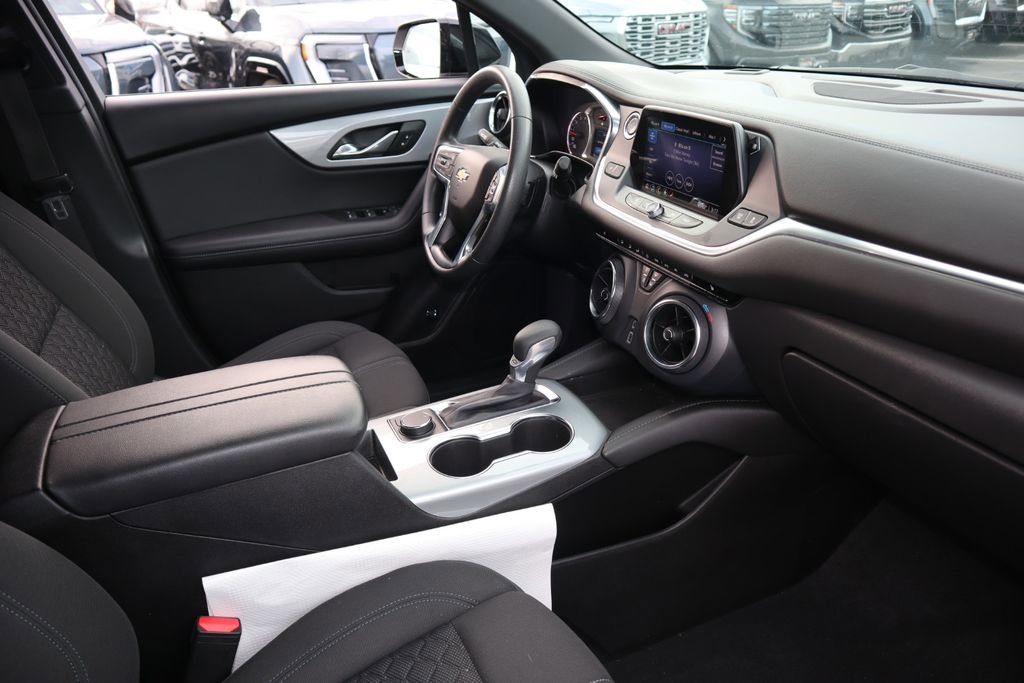 Used 2022 Chevrolet Blazer LT FWD image 23