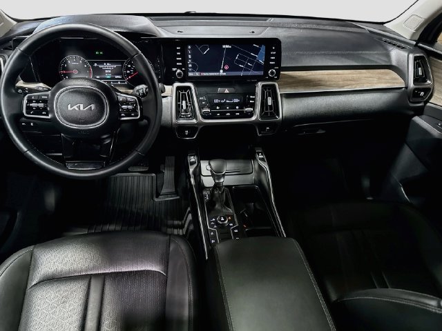 Certified 2023 Kia Sorento S w/ Panoramic Sunroof Package AWD/4WD image 24