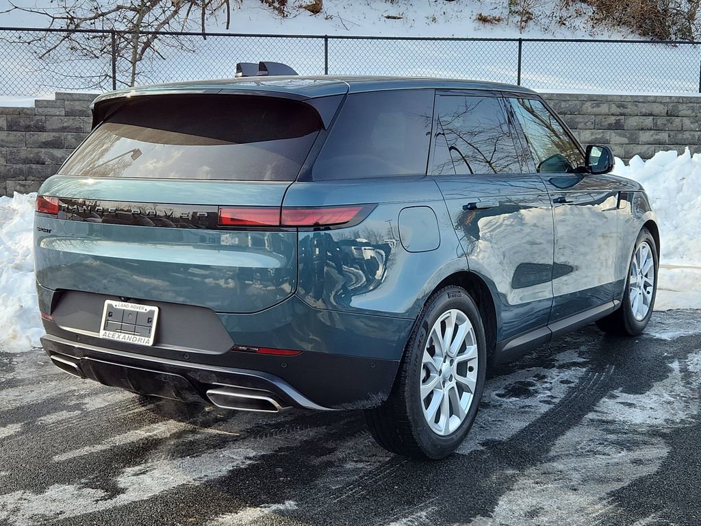 Used 2025 Land Rover Range Rover Sport SE video 2