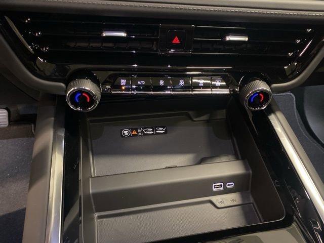 New 2026 Chevrolet Suburban Z71 w/ Comfort Package image 25