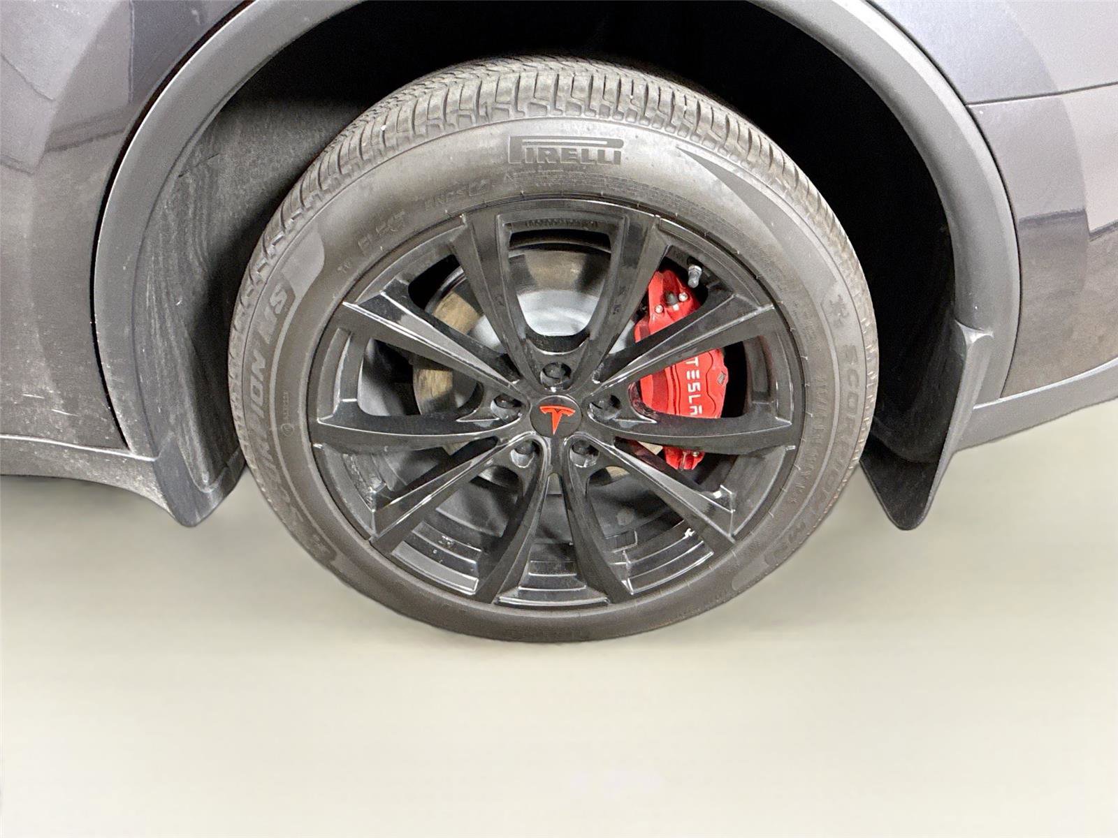 Used 2026 Tesla Model Y 2WD image 12