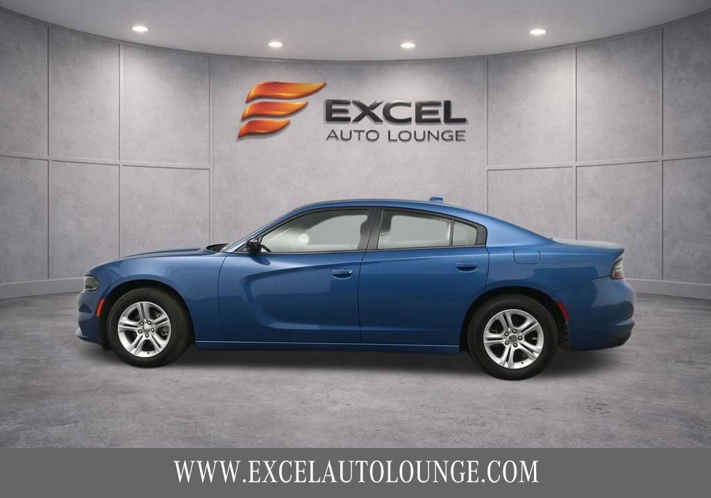 Used 2023 Dodge Charger SXT image 3
