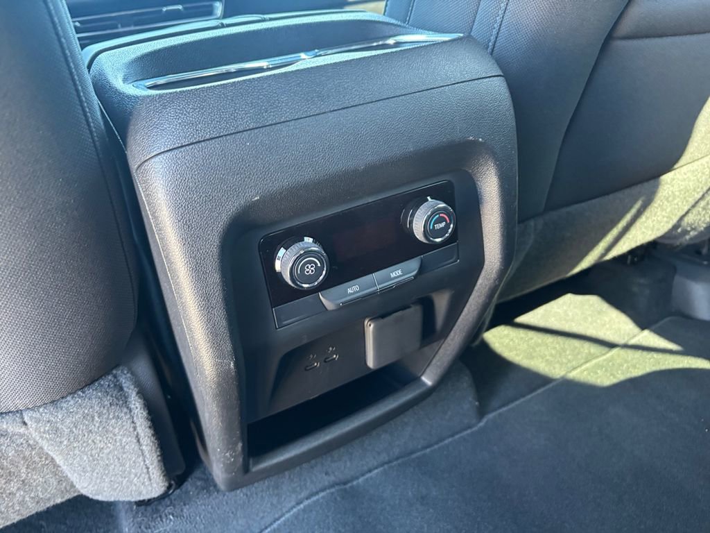 Used 2024 Chevrolet Traverse LT w/ Trailering Package image 22