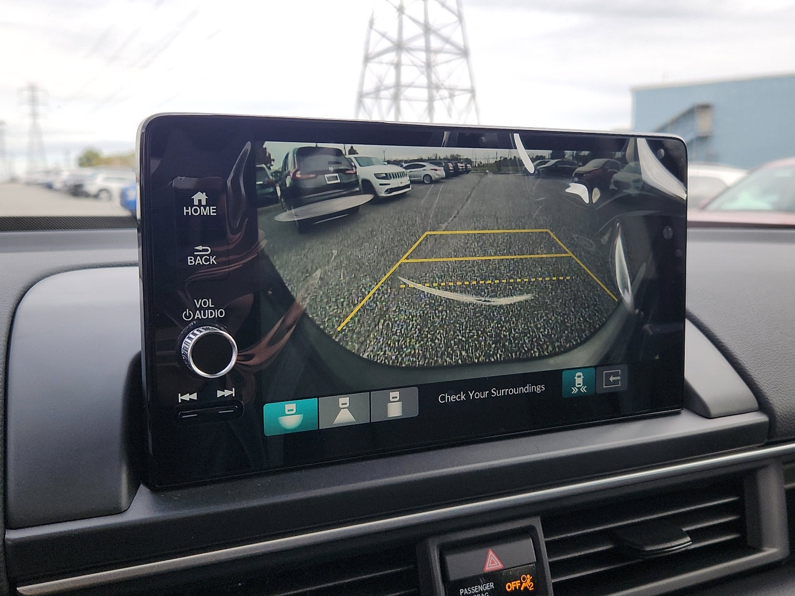 New 2025 Honda Pilot Touring image 14