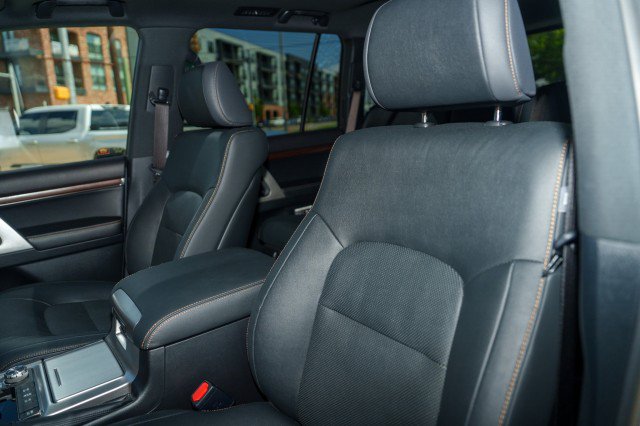 Used 2020 Toyota Land Cruiser Heritage Edition AWD/4WD image 11