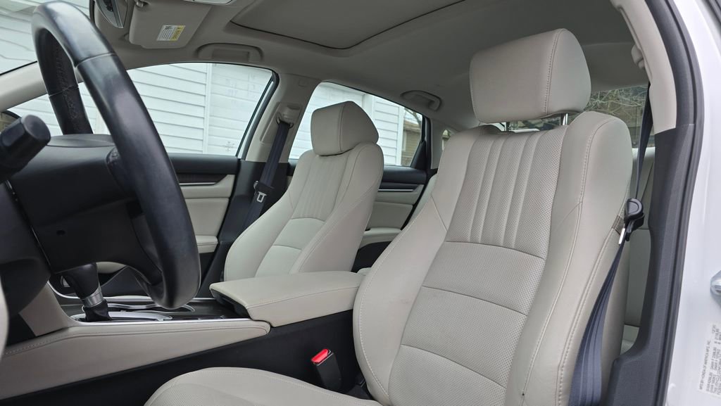 Used 2021 Honda Accord EX-L image 21