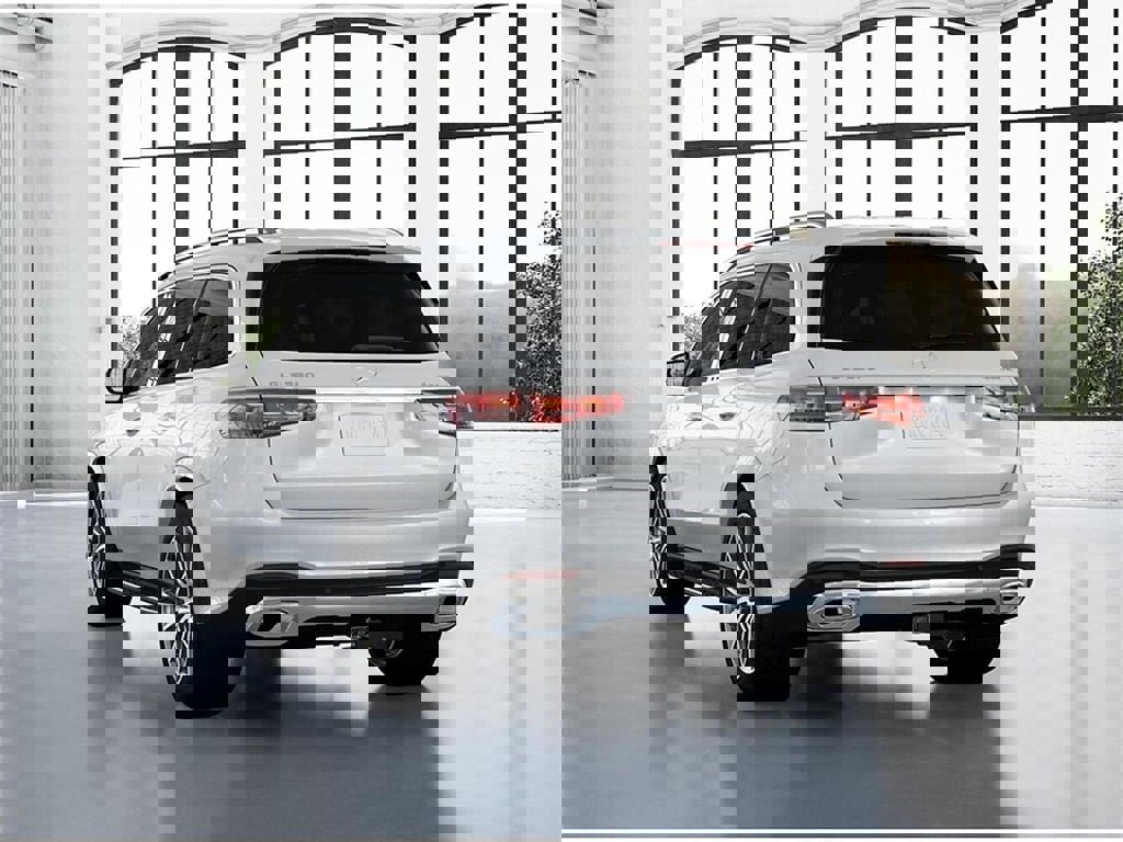 New 2026 Mercedes-Benz GLS 580 4MATIC image 27