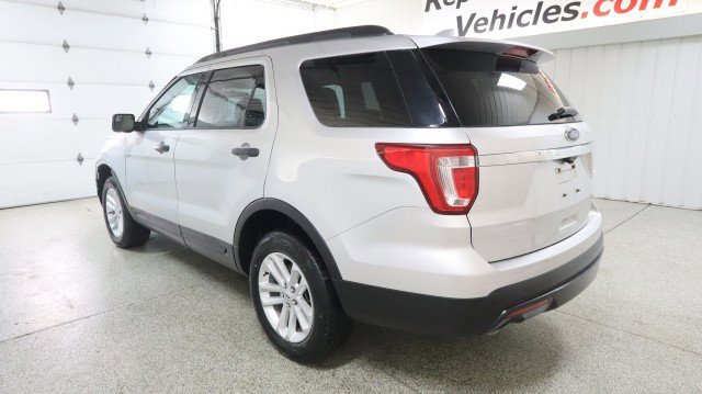 Used 2017 Ford Explorer 4WD image 3