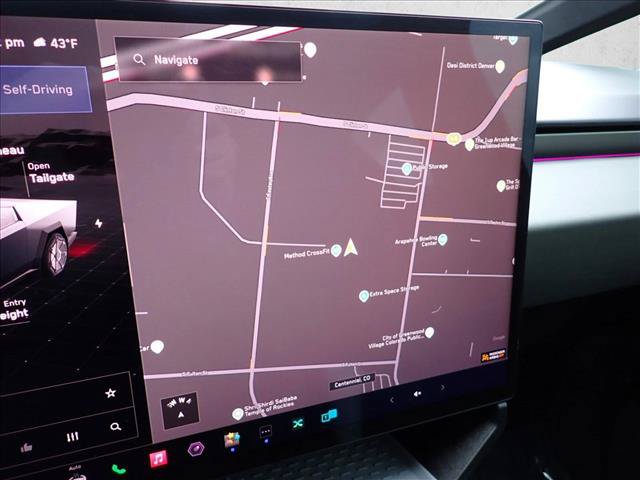 Used 2024 Tesla Cybertruck AWD Crew Cab image 18