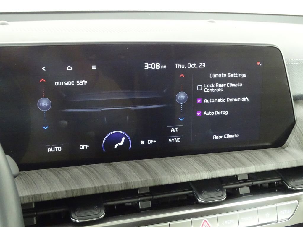 Used 2024 Kia Telluride EX w/ EX Captain's Chair Package image 36