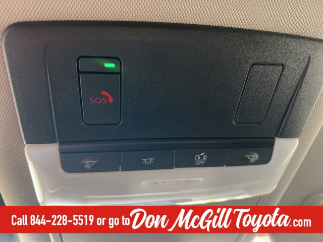 Used 2024 Nissan Rogue SV image 21