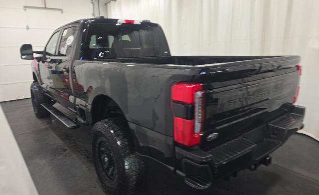 Used 2025 Ford F250 Platinum image 4