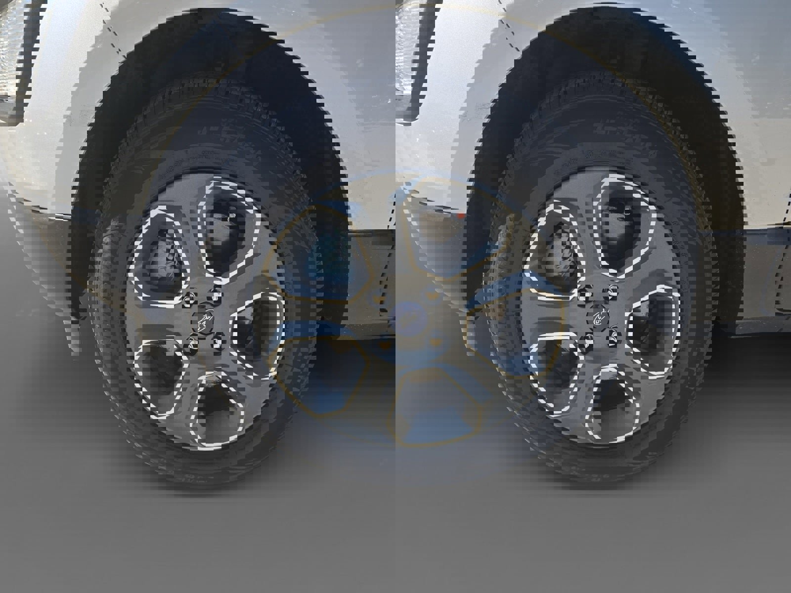 Used 2021 Ford EcoSport S image 9