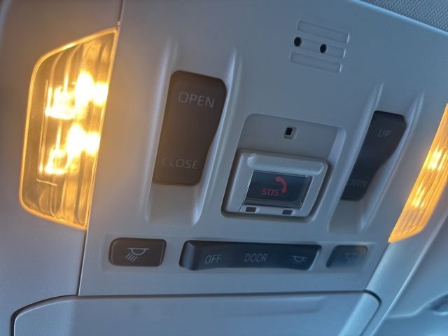 Used 2023 Toyota Highlander XLE image 9