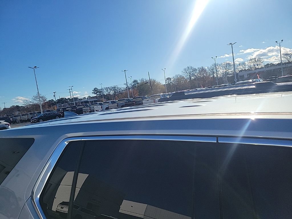 Used 2021 Chevrolet Traverse LS image 11