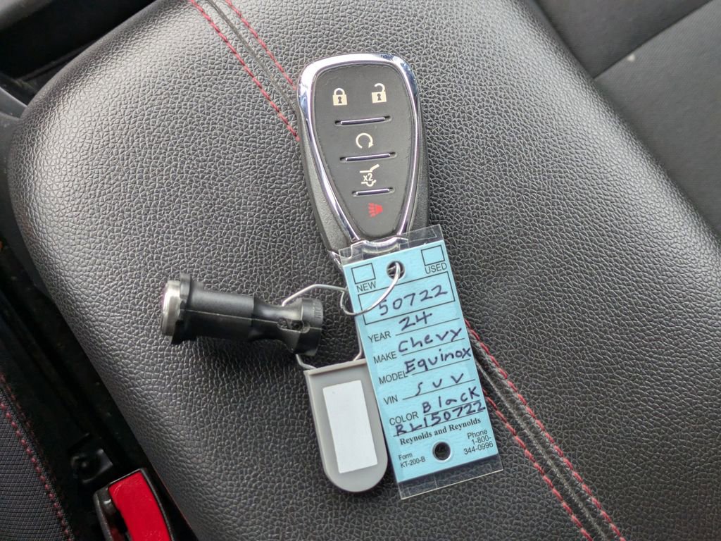 Used 2024 Chevrolet Equinox RS image 34
