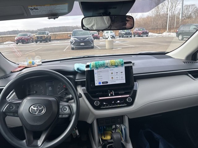 Used 2024 Toyota Corolla Cross L image 4