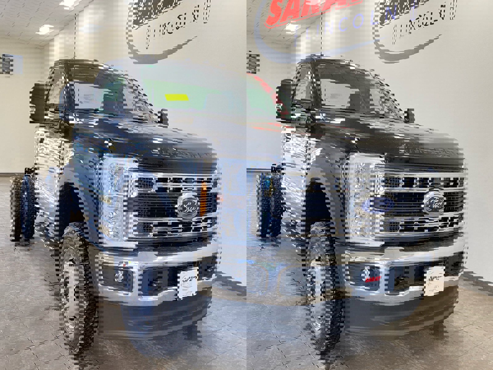 New 2026 Ford F550 4x4 Regular Cab Super Duty image 2