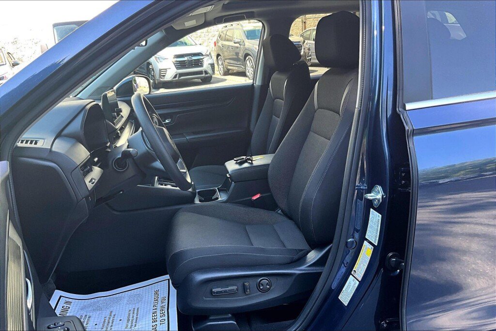 Used 2025 Honda CR-V EX image 15