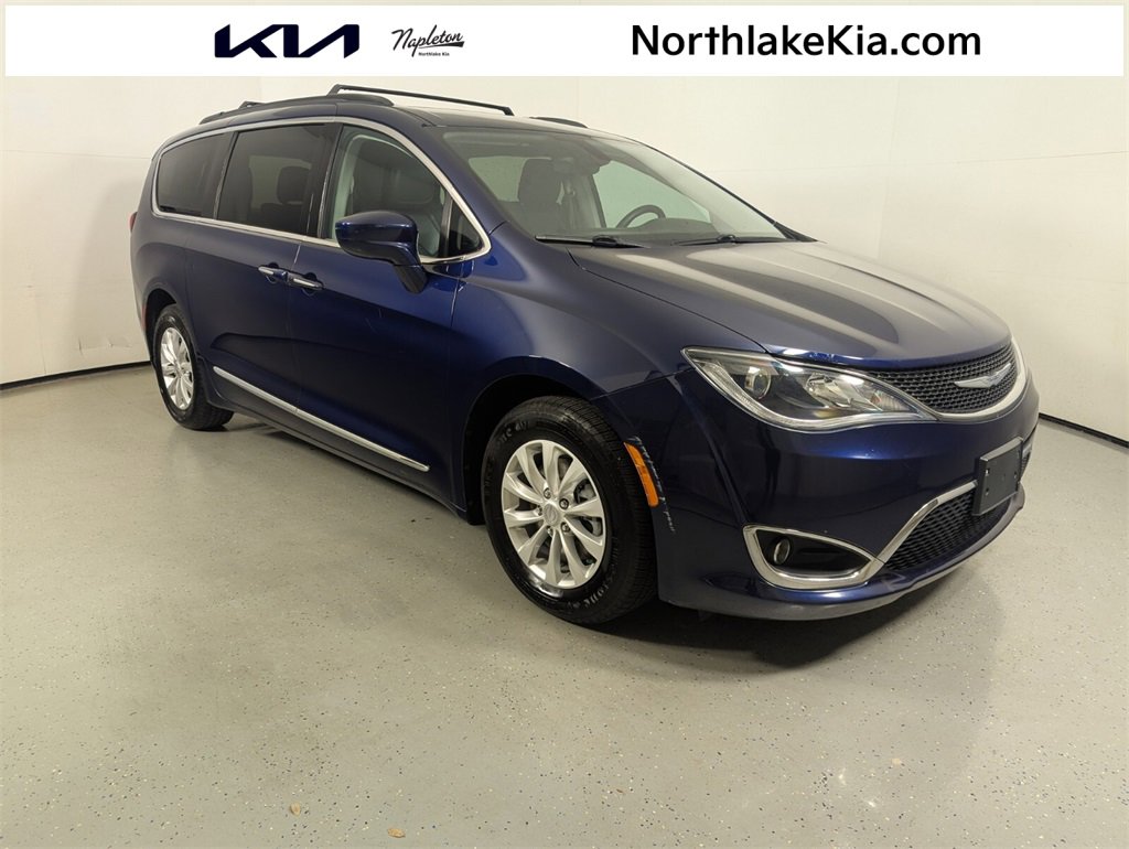 Used 2017 Chrysler Pacifica Touring-L