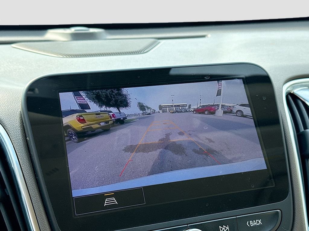 Used 2024 Chevrolet Malibu LT image 16