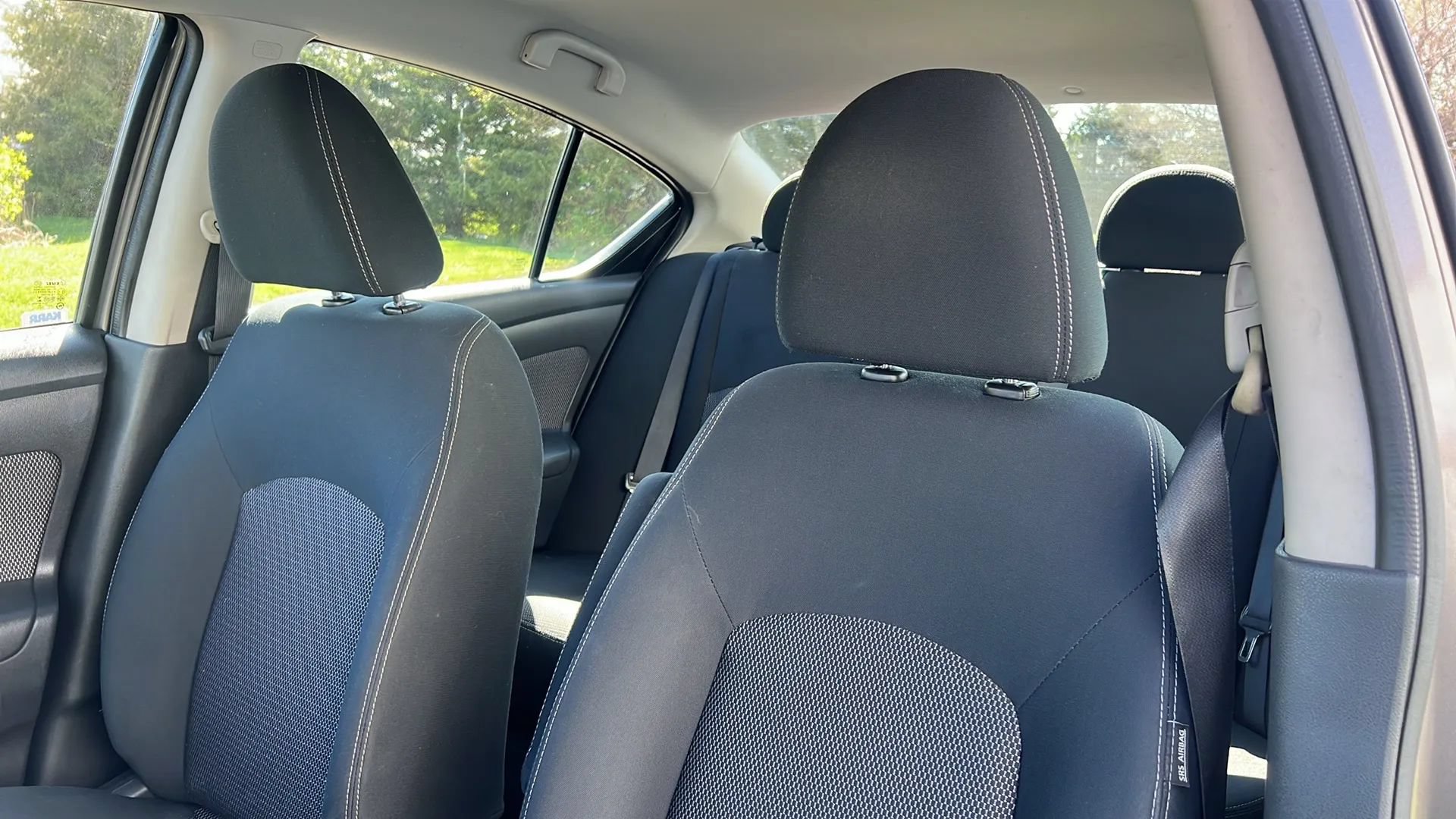 Used 2016 Nissan Versa SV FWD image 11