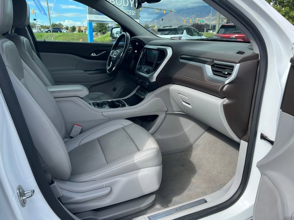 Used 2021 GMC Acadia SLT image 15