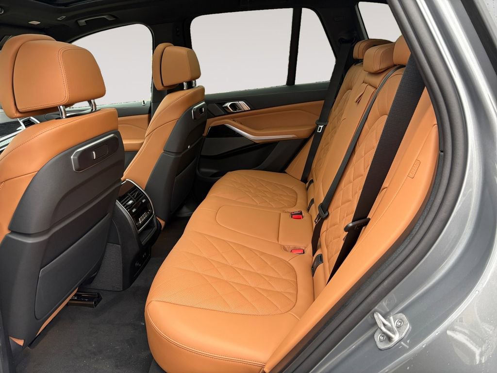 New 2026 BMW X5 xDrive50e AWD/4WD image 13