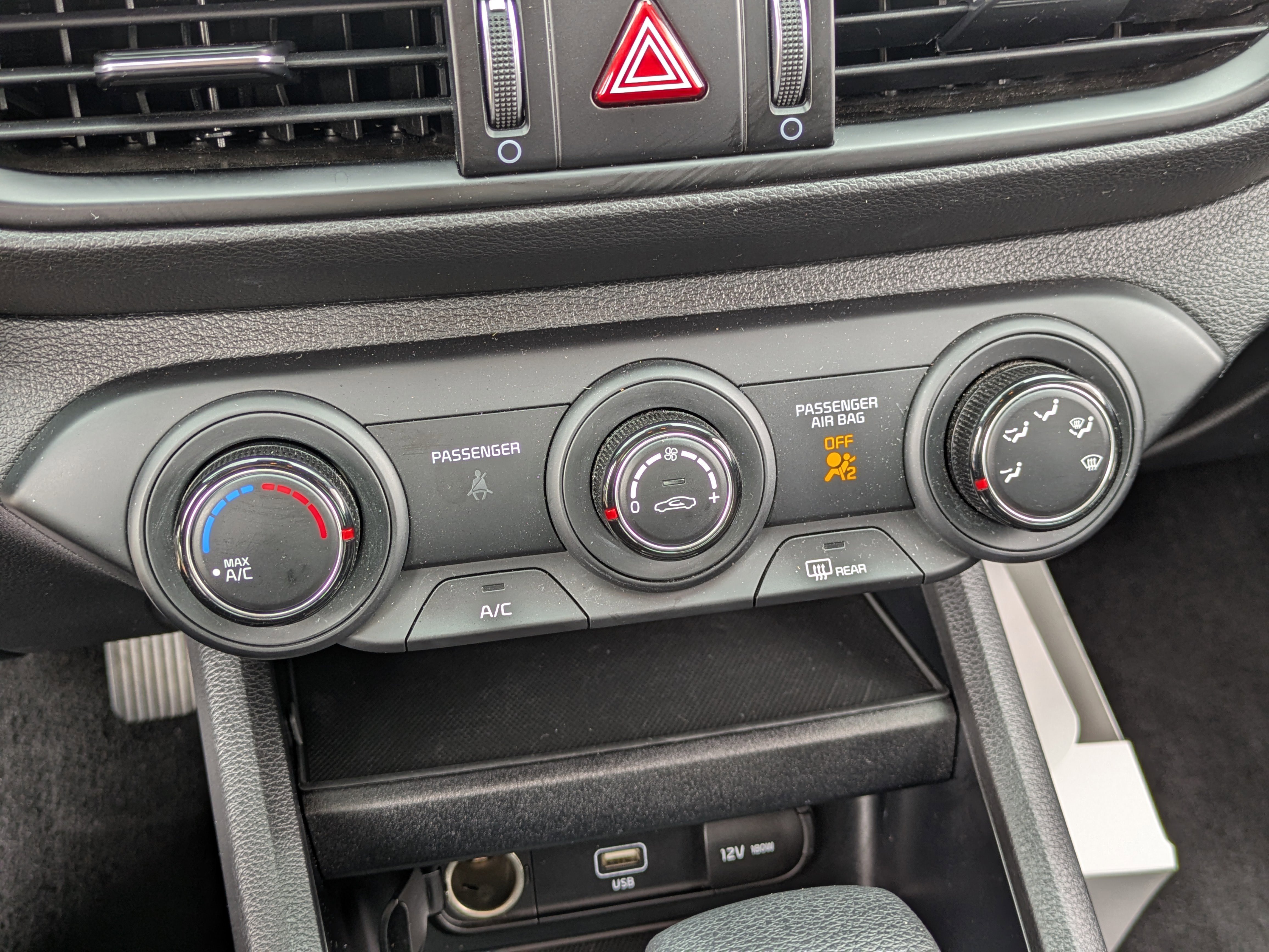 Used 2023 Kia Forte LXS w/ LXS Technology Package image 23