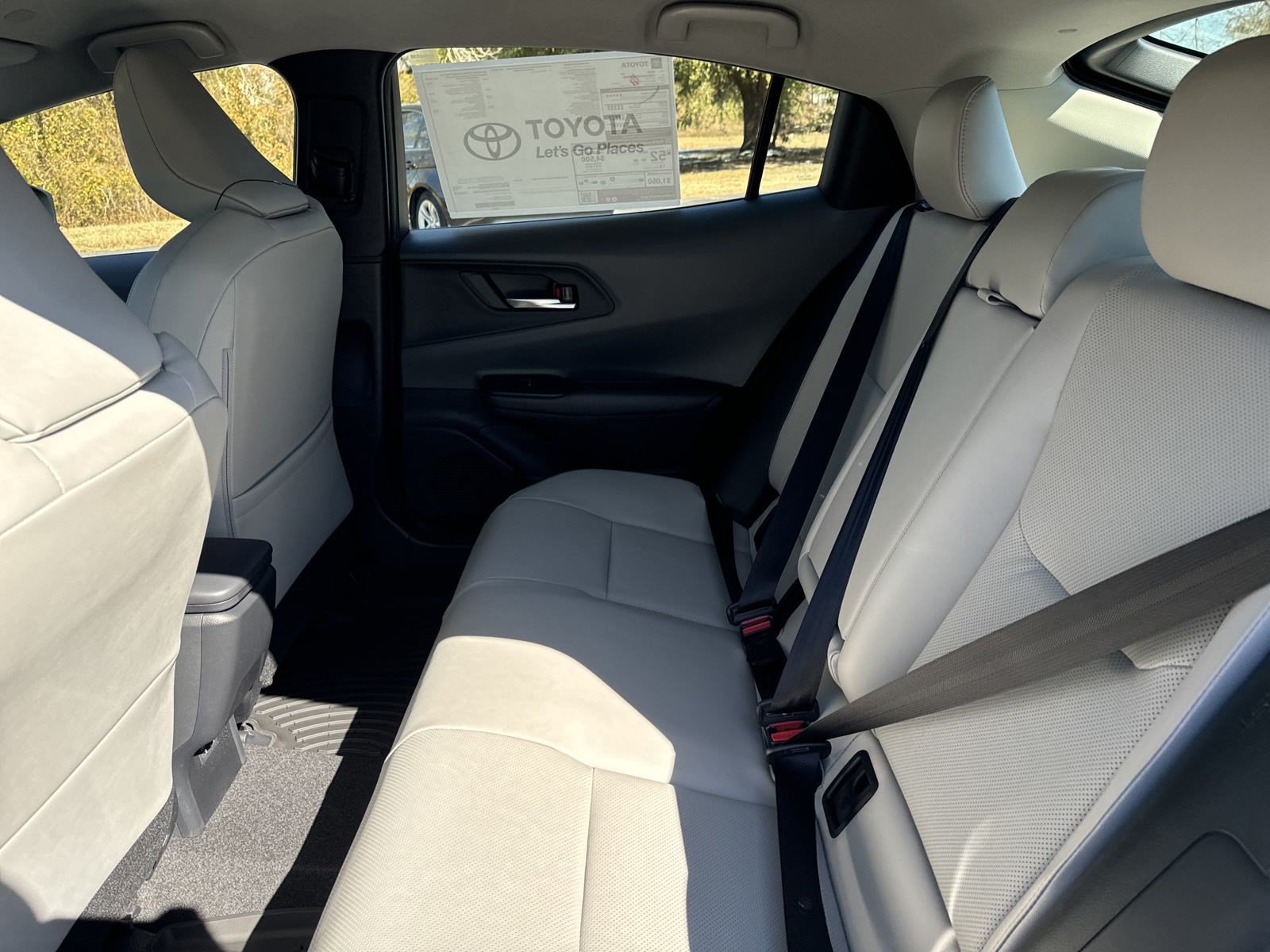 New 2024 Toyota Prius XLE FWD image 23