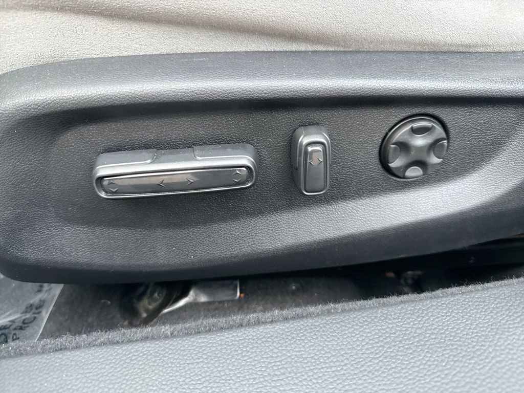 Used 2019 Honda Accord EX image 14